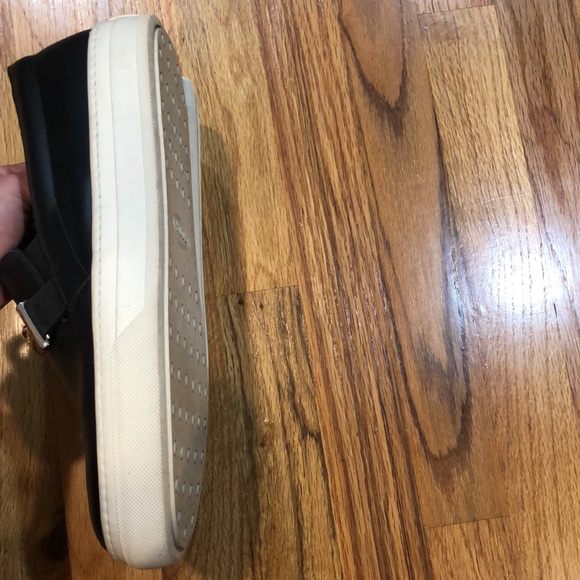 Tod’s slip on shoe - Picture 7 of 8